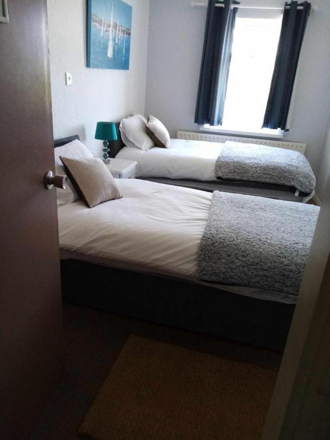 Ty Dderw Country Inn Moelfre Szoba fotó