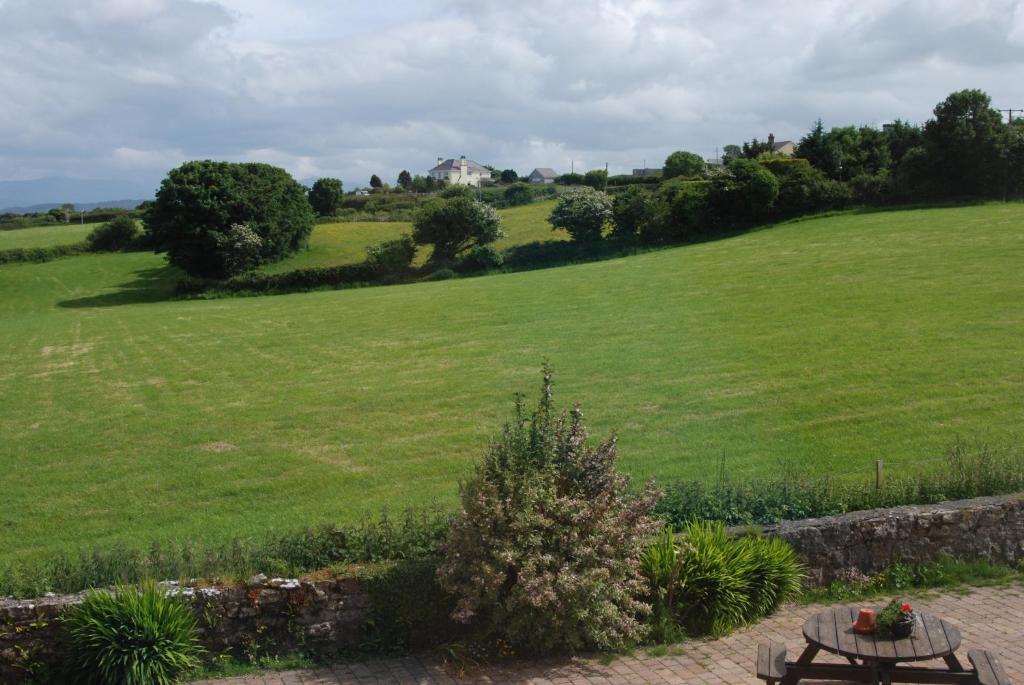 Ty Dderw Country Inn Moelfre Szoba fotó