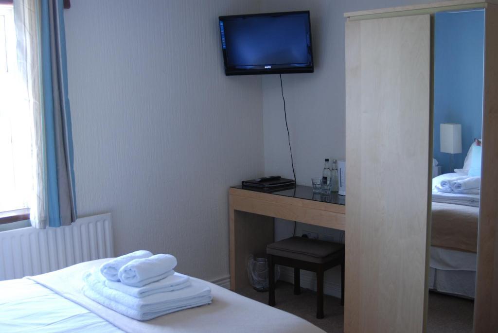 Ty Dderw Country Inn Moelfre Szoba fotó