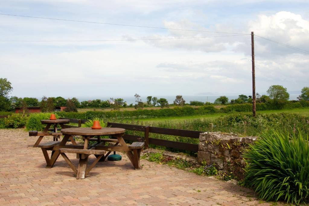 Ty Dderw Country Inn Moelfre Kültér fotó